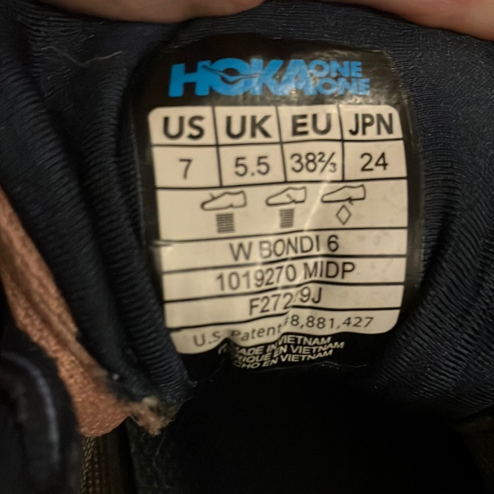 Hoka Bondi 6 Navy and Peach Athletic Shoes - Picture 7 of 7